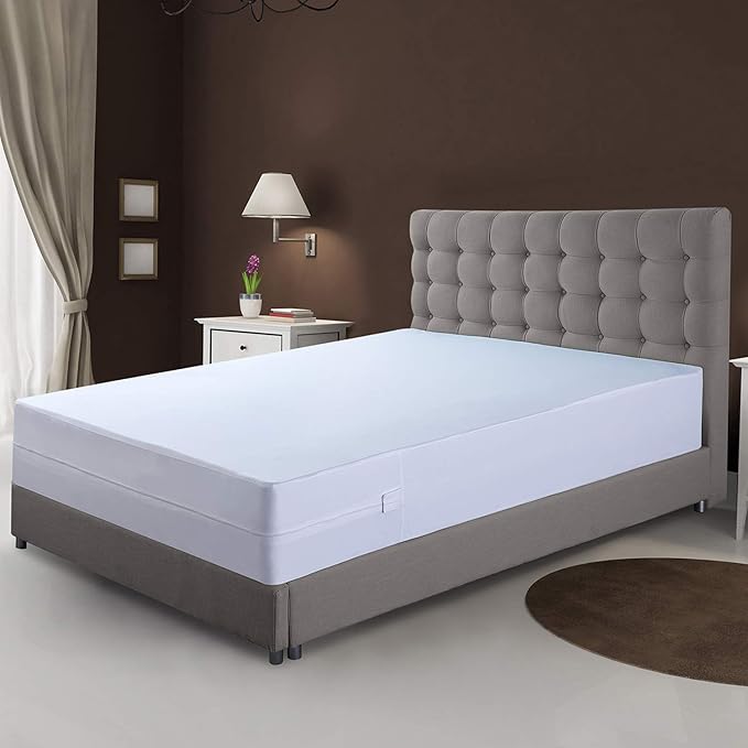 Utopia Bedding Zippered Mattress Encasement Twin XL, 100% Waterproof Bed Bug and Dust Mite Proof Mattress Protector, Absorbent Six-Sided Mattress Cover