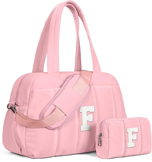 Duffle Bag for Travel, Weekender Bags for Women，Gifts for Girls, Initial Overnight Bag with Wet Pocket，Lightweight Travel Bags Personalized Gym Tote with Makeup Pouch