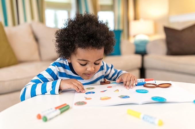 Crayola Color Wonder Scented Markers & Stamps Set, Mess Free Coloring for Toddlers, Gifts for Kids 3+