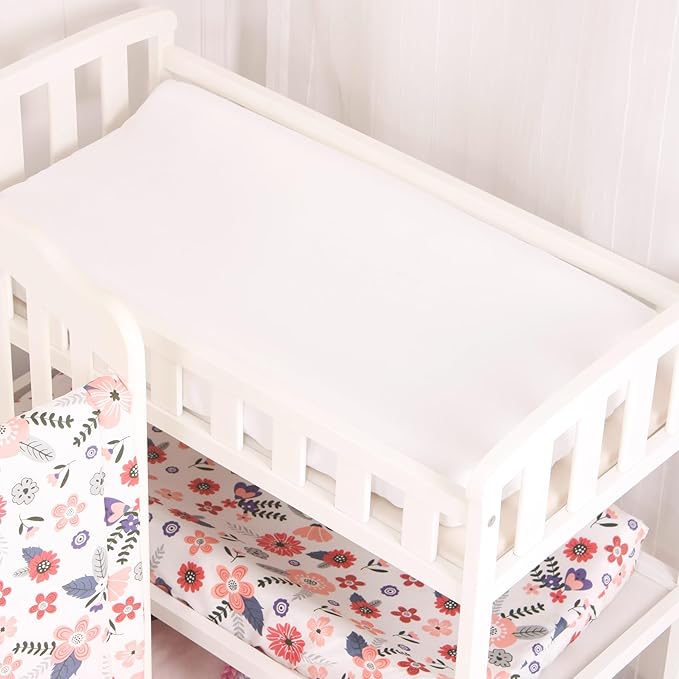 CaSaJa 4-Piece Crib Bedding Set for Boys and Girls, Nursery Baby Bedding Set Including Quilted Comforter with Fitted Crib Sheet and Changing Pad Covers, Reversible Quilt Design, Petals Flying